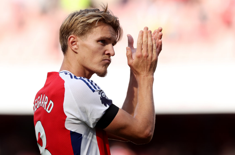 Dean Jones: ‘Arsenal thiếu Odegaard cũng giống như Man City thiếu Rodri’