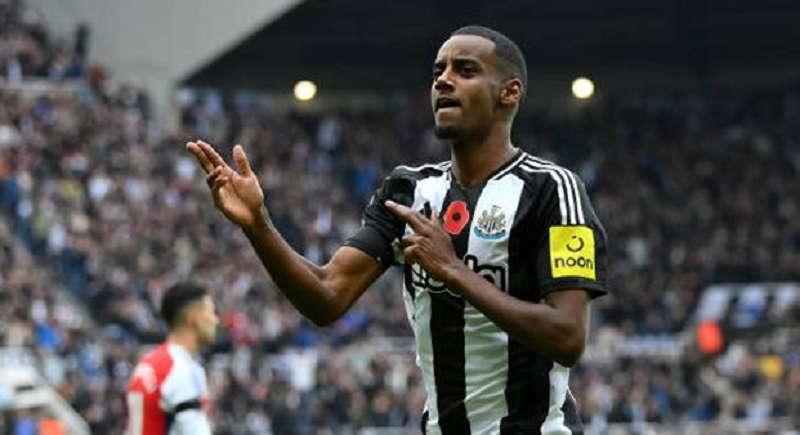 Nóng! Chelsea lên kế hoạch tạo hàng công siêu khủng với Alexander Isak